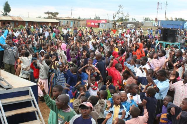 The Crowd at the Crusade 