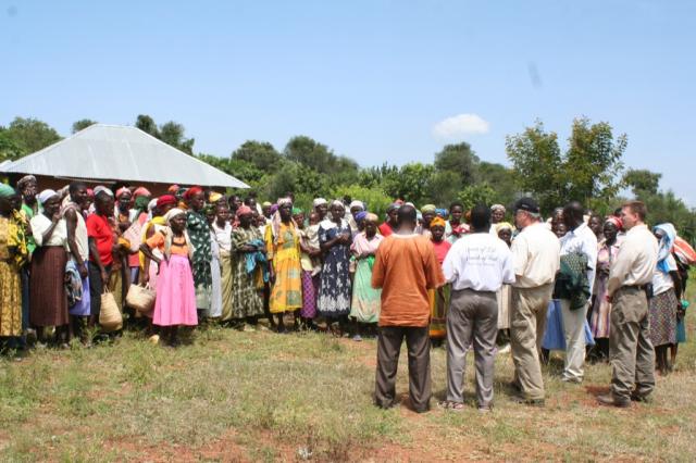 Pastor Terry speaks to the people of Homa-Bay 